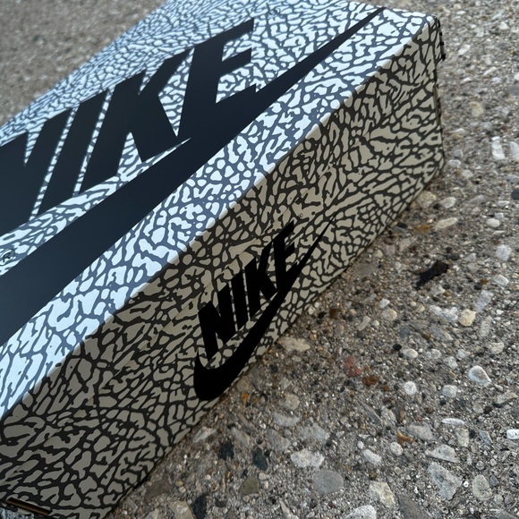 Air Jordan 1 Retro OG High Cement Elephant Print DZ5485-052 Men's - Picture 15 of 16